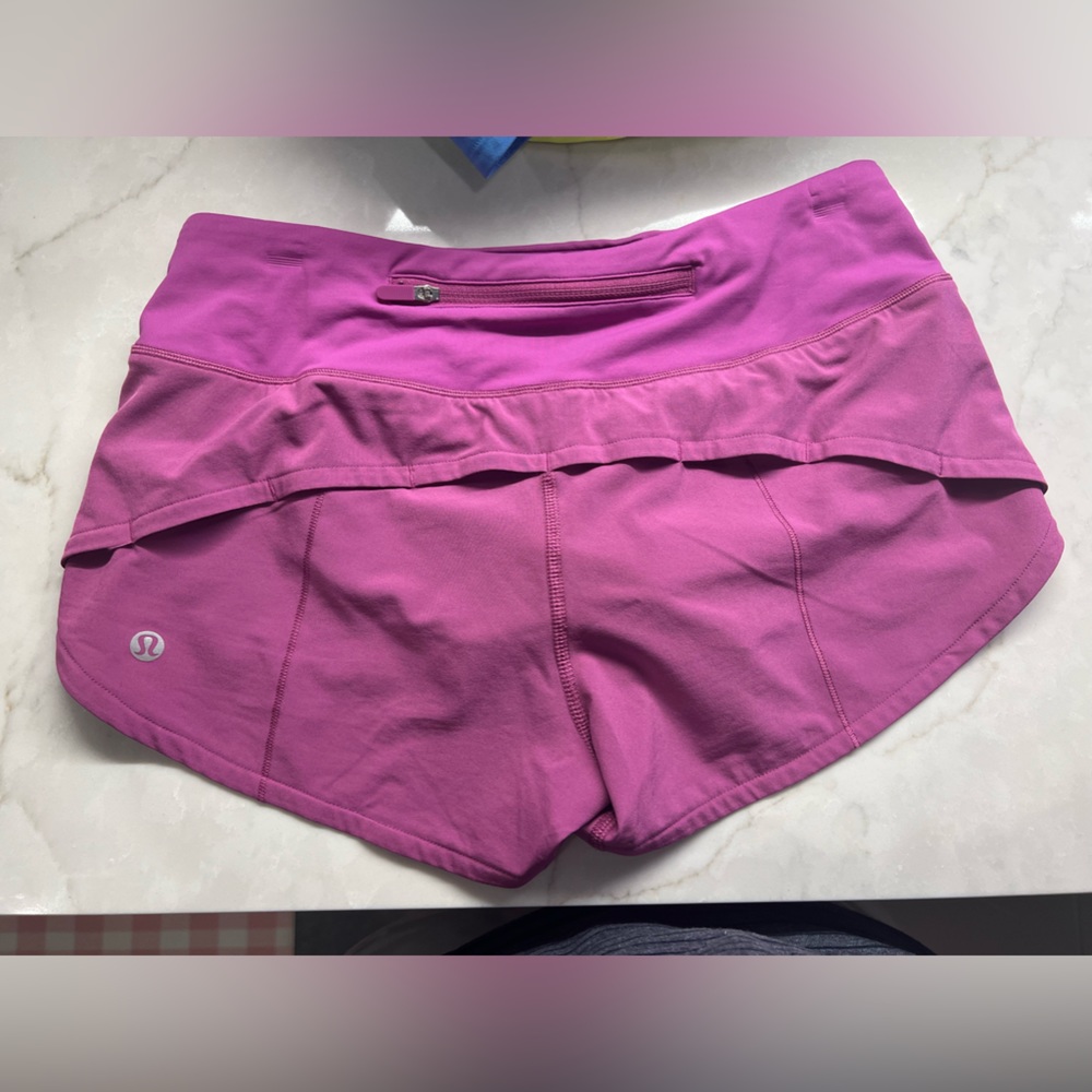 VIVID PLUM LULULEMON SPEED UP SHORTS 2.5”